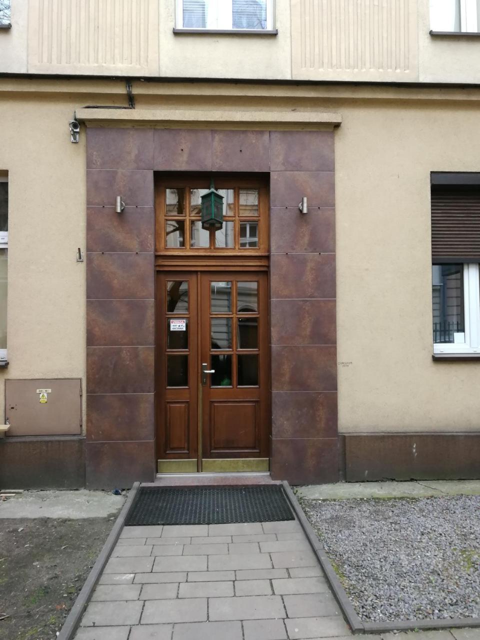Cosy Dungeon Double Room With Ac Krasków Eksteriør bilde